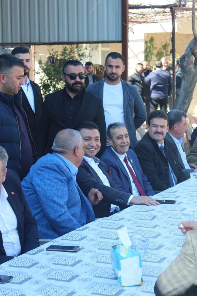 SUATLI’DA SERDAR ÖZYURT RÜZGARI ESTİ DEV İSTİHDAMIN MÜJDESİNİ BİR KEZ DAHA VERDİ