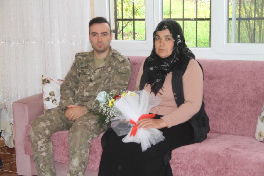 Şehit Abacı’nın annesine anlamlı ziyaret..