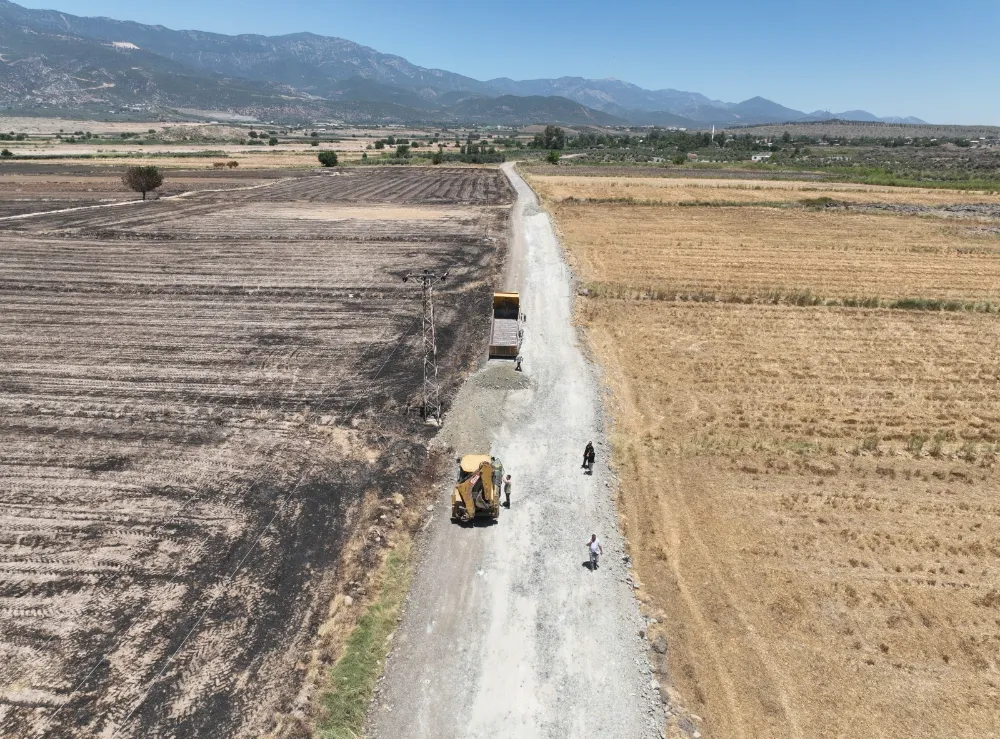 HASSA’DA 15 MAHALLEYİ BİRBİRİNE BAĞLAYAN YOL ASFALTLANACAK